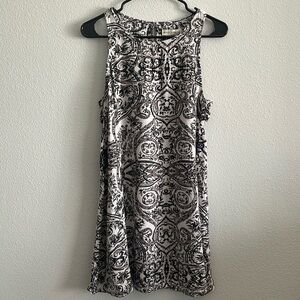 Abercrombie & Fitch Black and white Flowy Mini Dress Size Small